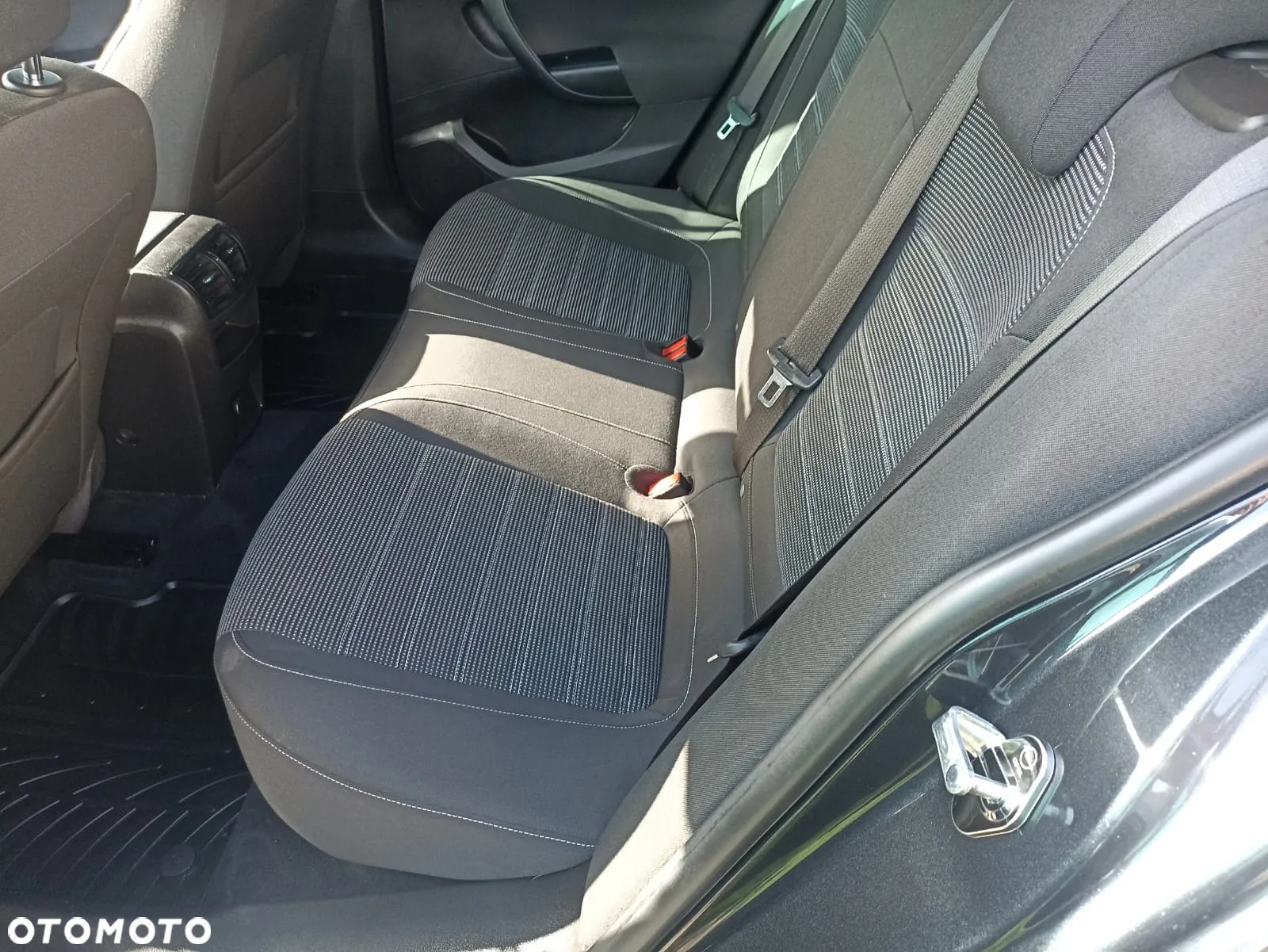 Opel Insignia - 34