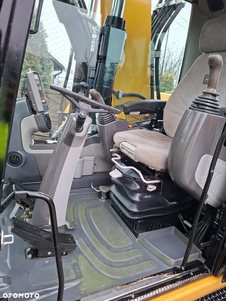 Caterpillar CAT M 318 D - 32