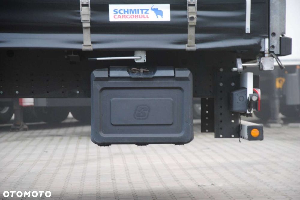Schmitz Cargobull SCS kurtyna, podnoszona oś - 13