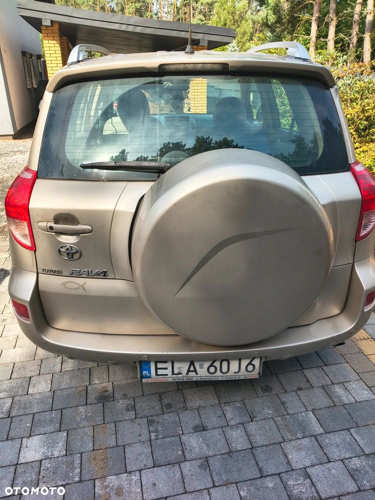 Toyota RAV4 2.0 VVT-i Prestige - 3