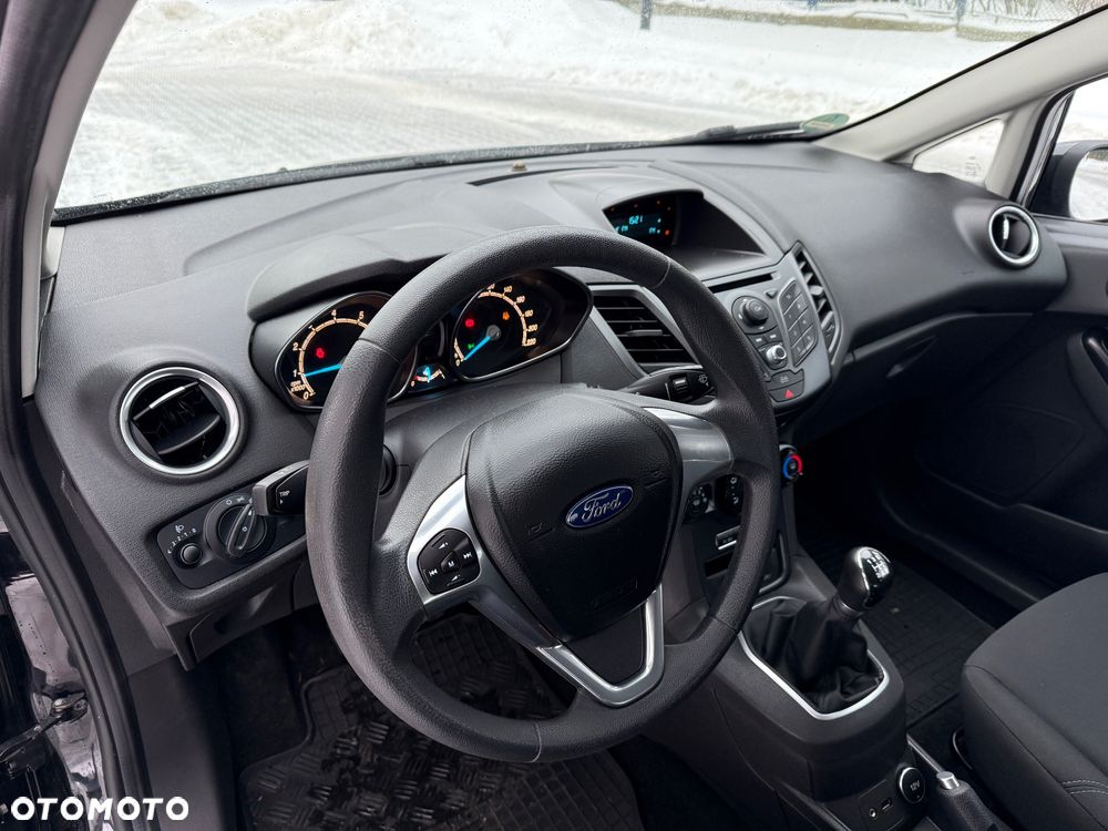 Ford Fiesta 1.0 Champions Edition - 18