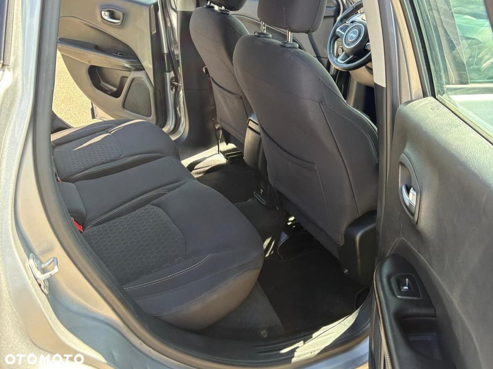 Jeep Compass 1.6 MultiJet Sport - 18