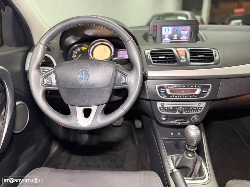 Renault Mégane 1.5 dCi Dynamique S - 17