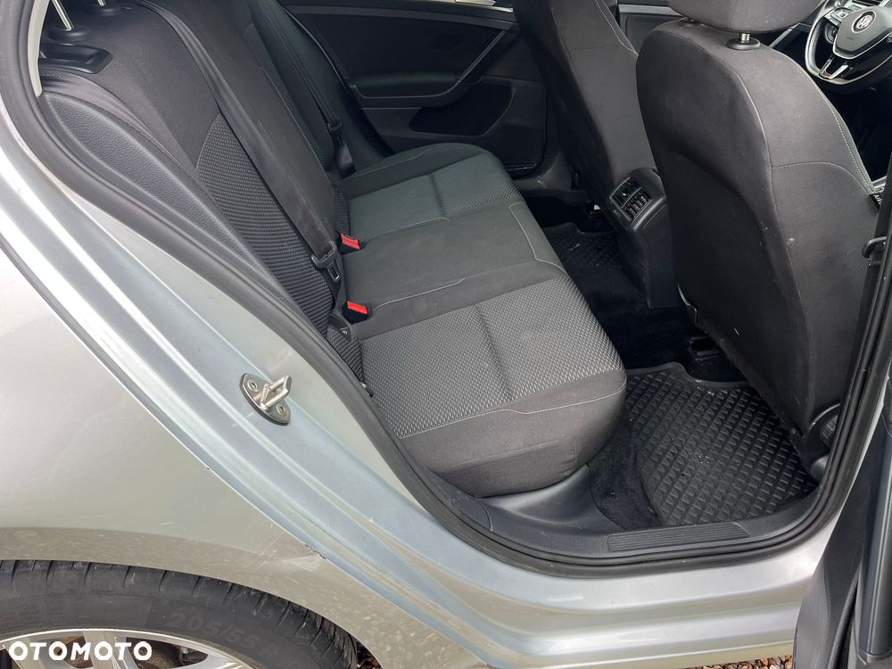 Volkswagen Golf 1.5 TSI BlueMotion ACT Comfortline - 9