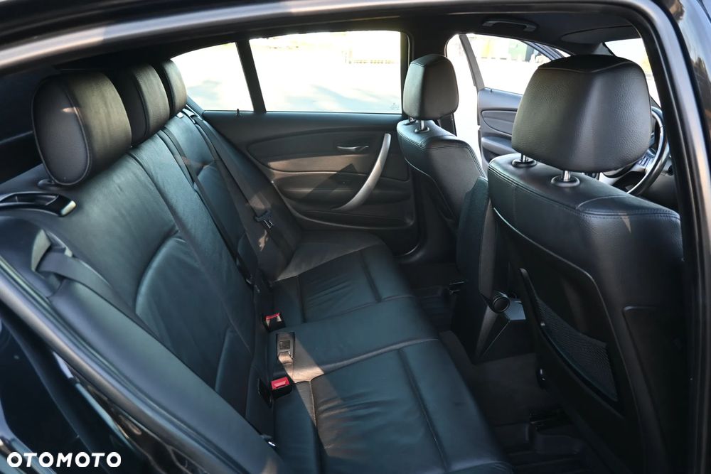 BMW Seria 1 123d - 15