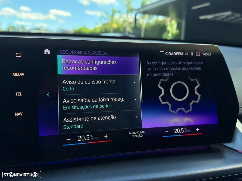 BMW X1 xDrive25e Pack Desportivo M - 54