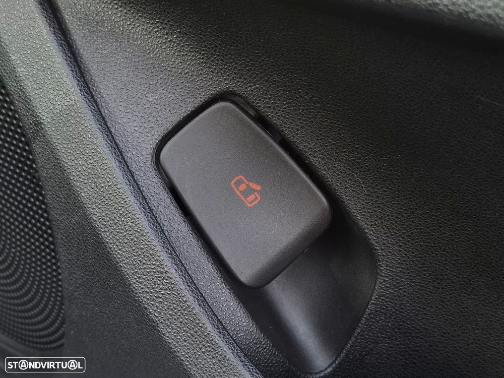 Fiat 500e 3 + 1 42 kWh Icon - 15