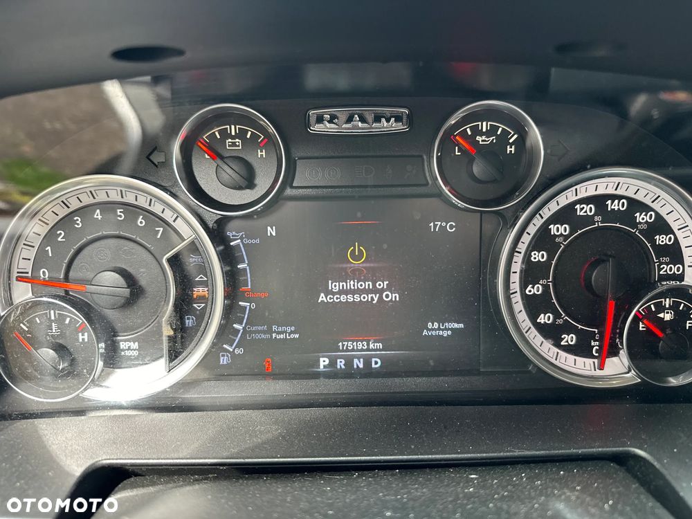 Dodge RAM 1500 5.7 4x4 - 11