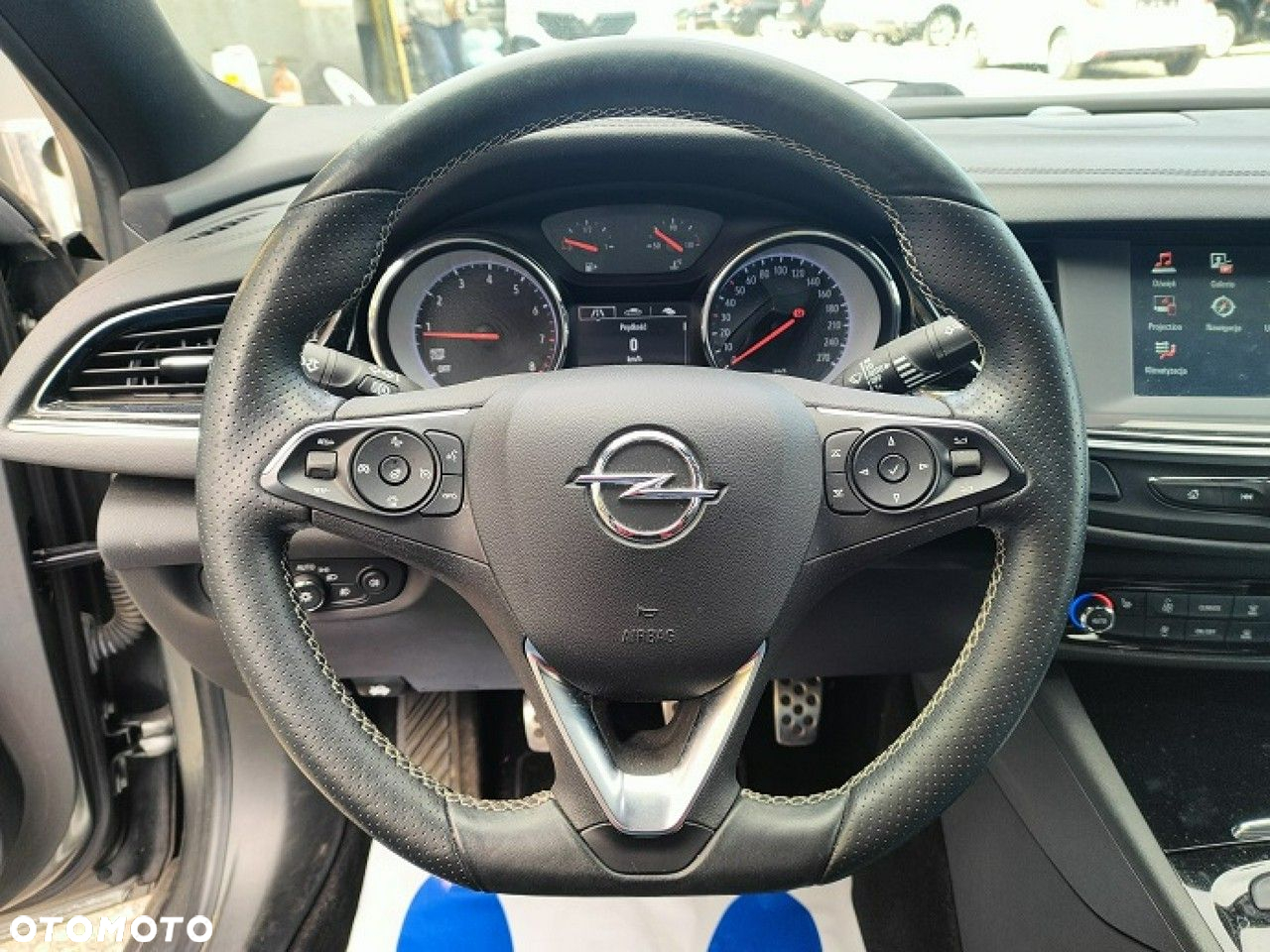 Opel Insignia - 20