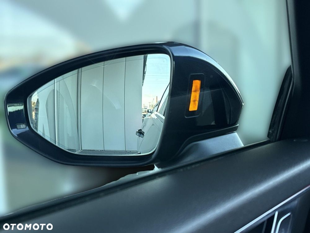 Audi A6 Avant - 25