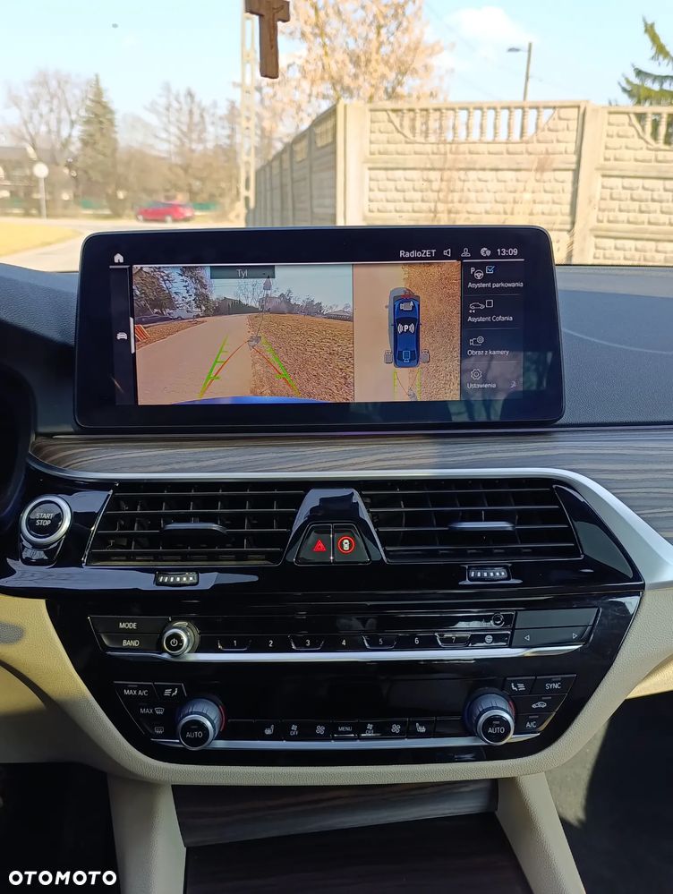 BMW Seria 5 530e - 13
