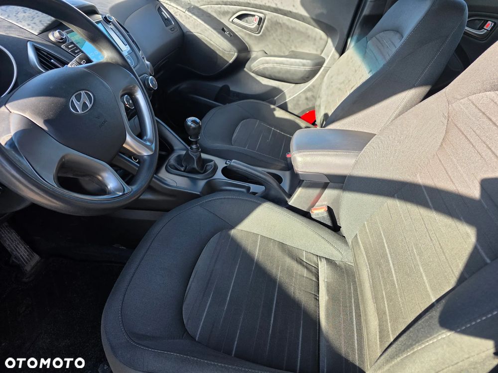 Hyundai ix35 1.6 2WD UEFA EURO 2012 Edition - 8