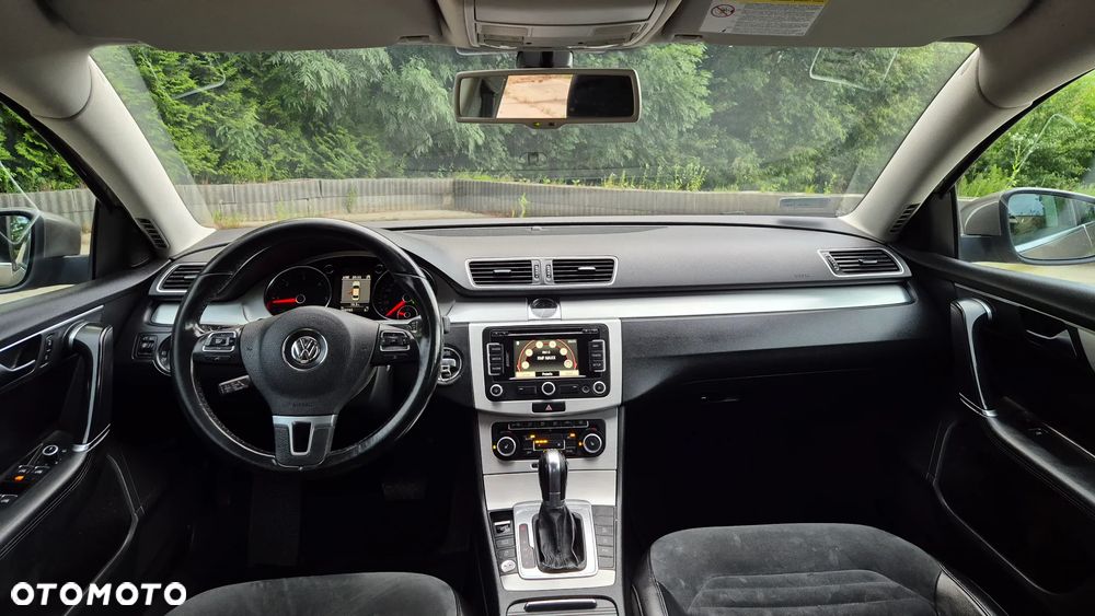 Volkswagen Passat 2.0 TDI Highline DSG - 19