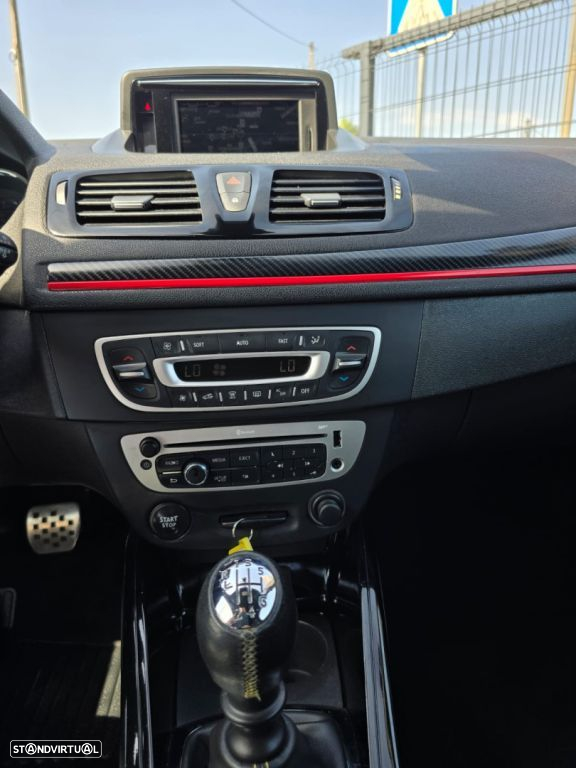 Renault Mégane Coupe 2.0 T RS - 11