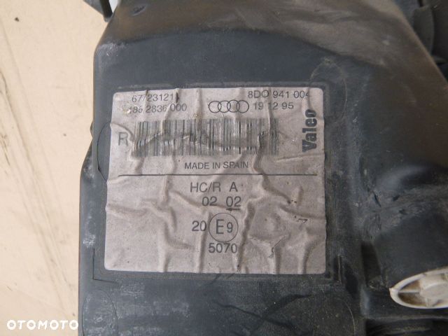 LAMPA PRAWY PRZÓD PRAWA PRZEDNIA AUDI A4 B5 94-99 VALEO - 7