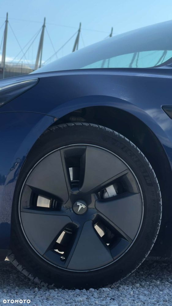 Tesla Model 3 2021 photo 4