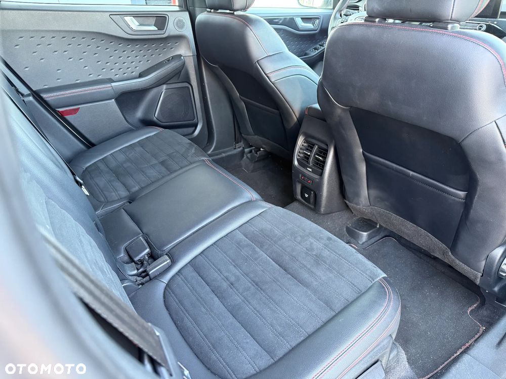 Ford Kuga 2.0 TDCi FWD ST-Line - 28