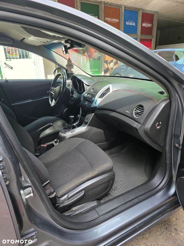 Chevrolet Cruze - 3