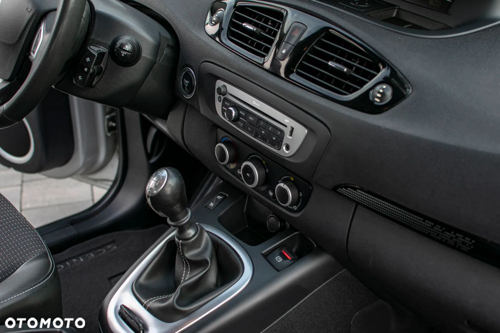 Renault Scenic - 31
