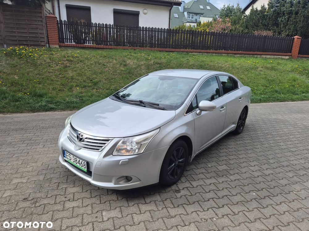 Toyota Avensis 1.8 Sol - 8