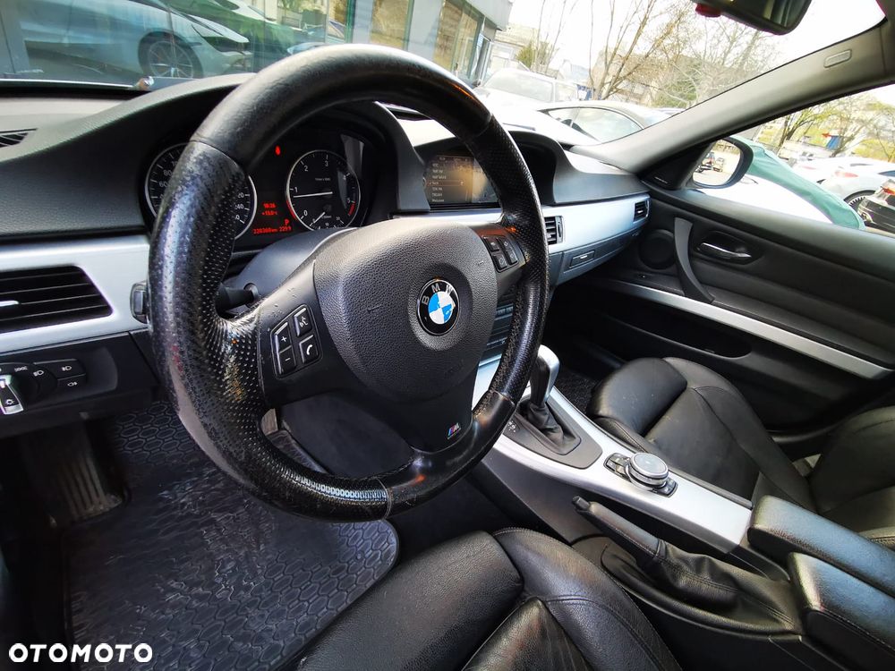 BMW Seria 3 320d xDrive DPF - 14