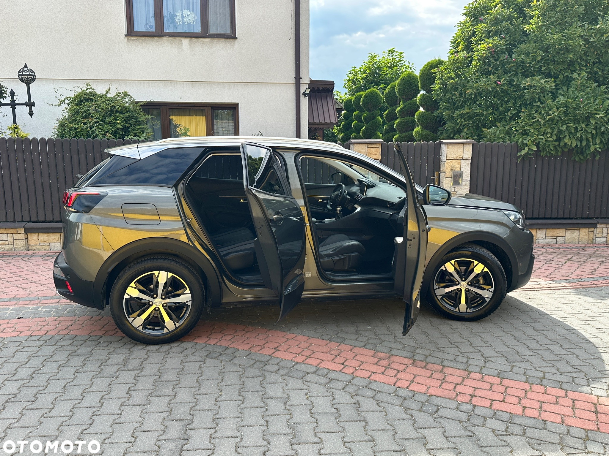 Peugeot 3008 1.6 BlueHDi Allure S&S - 11