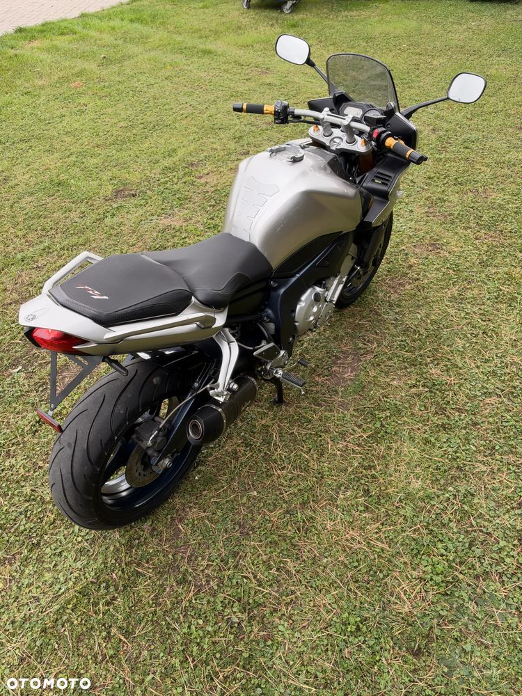 Yamaha FZ - 38