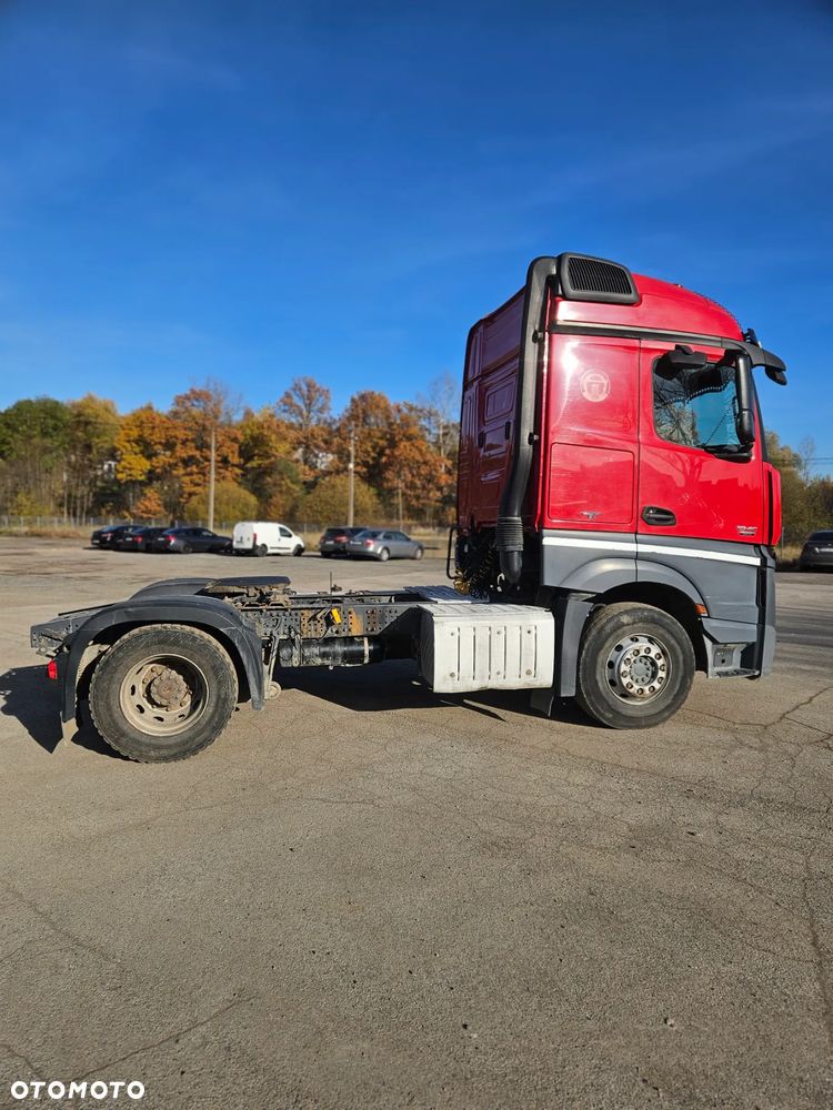 Mercedes-Benz Actros - 2