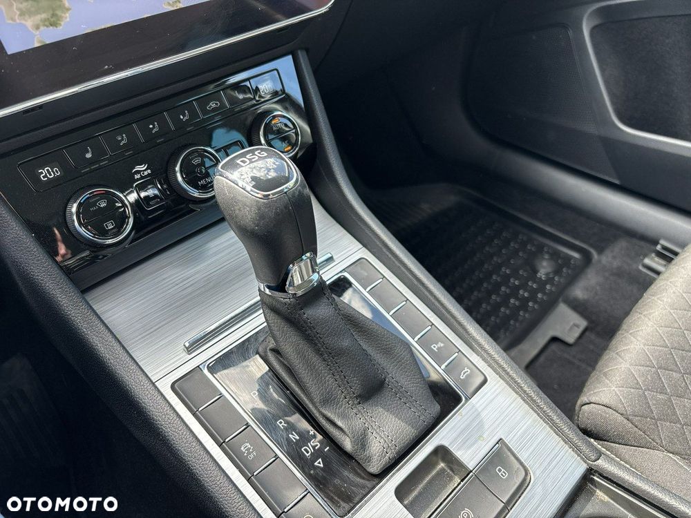 Skoda Superb 2.0 TDI SCR Ambition DSG - 21