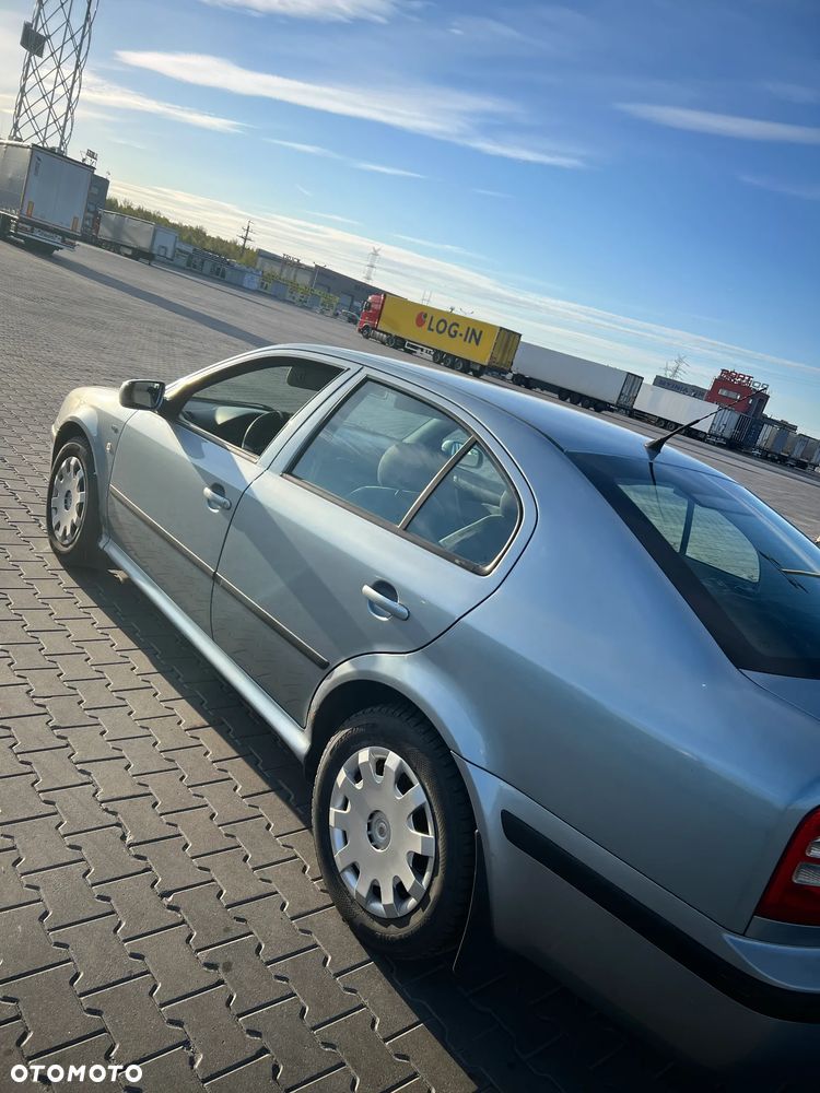 Skoda Octavia 1.9 TDI Ambiente - 4