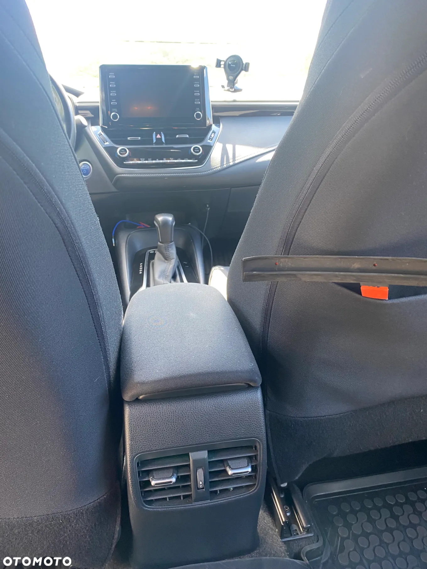 Toyota Corolla 1.8 Hybrid Comfort - 11