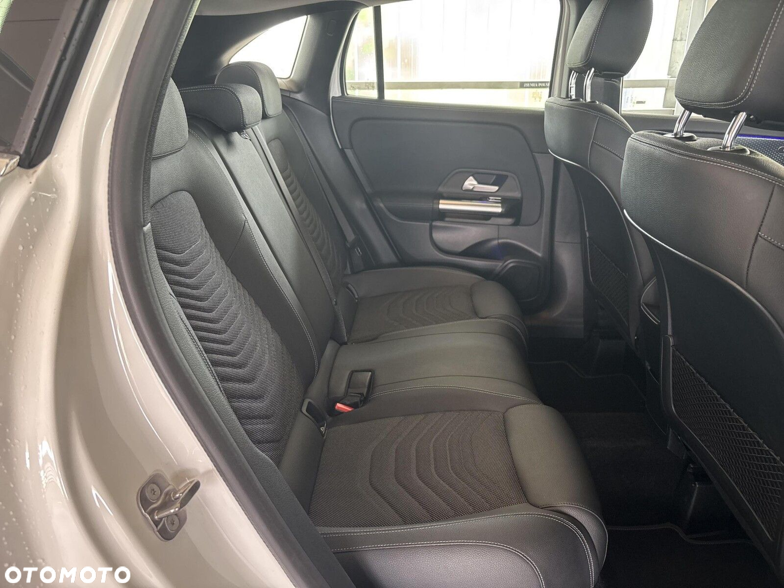 Mercedes-Benz GLA - 20