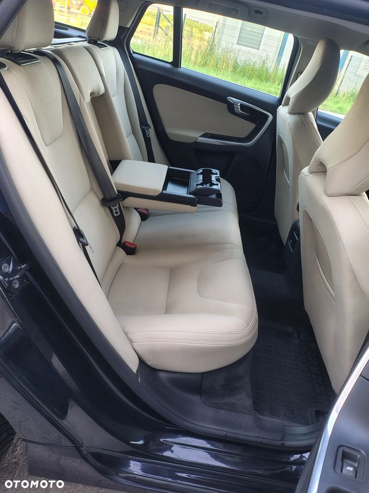 Volvo V60 - 19