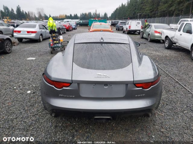 Jaguar F-Type - 6