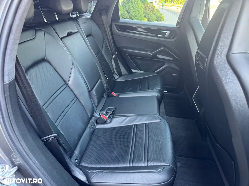 Porsche Cayenne Coupe S Tiptronic S - 12