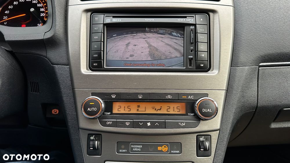 Toyota Avensis 1.8 Sol - 8