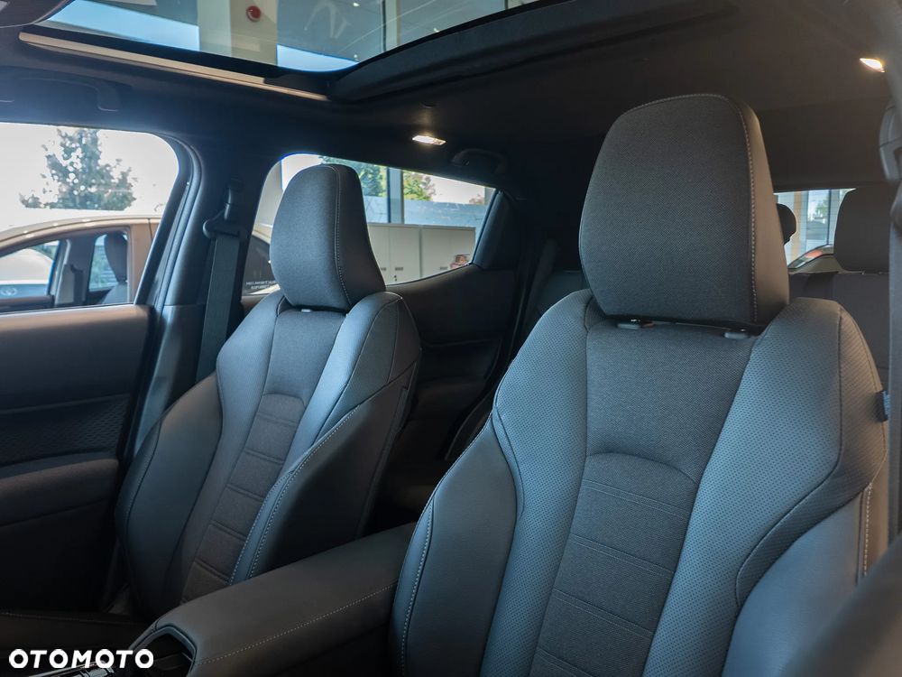 Toyota Urban Cruiser 61kWh Executive - 10