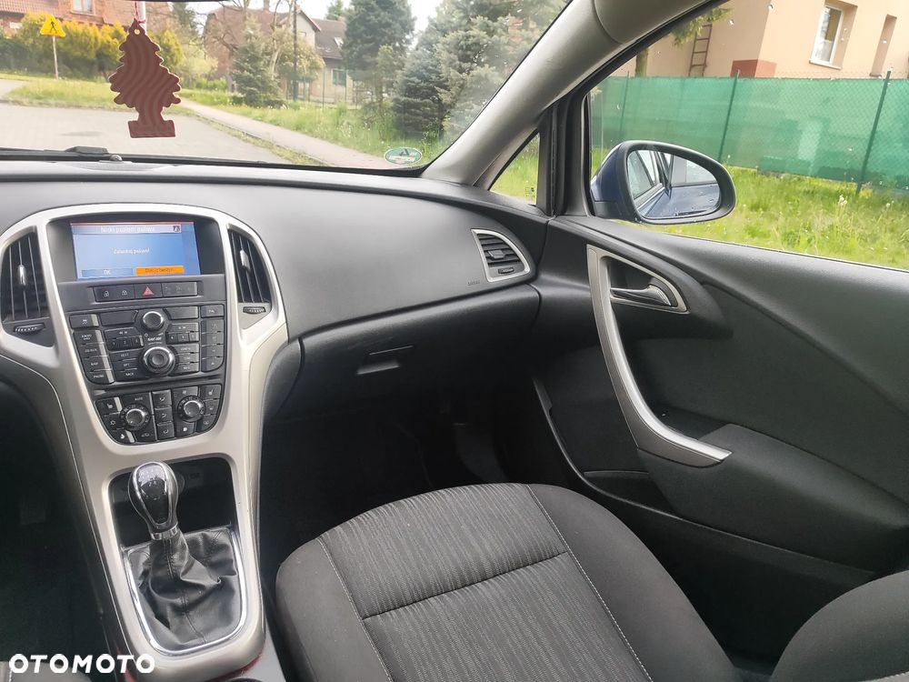 Opel Astra 1.4 EcoFLEX Design Edition - 28