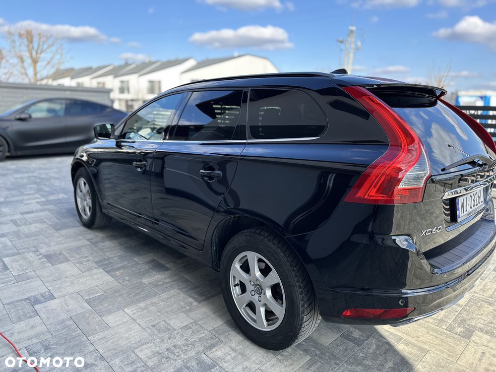 Volvo XC 60 D4 Drive-E Momentum - 10