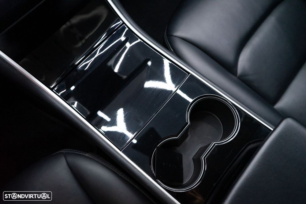 Tesla Model 3 Standard RWD Plus - 29