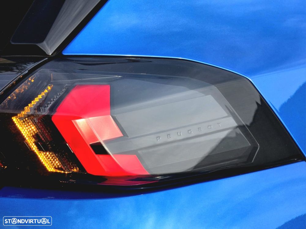 Peugeot e-2008 50 kWh GT - 16