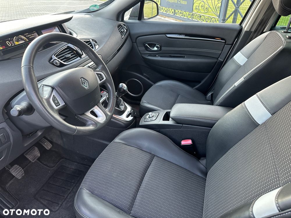 Renault Scenic 1.6 16V 110 Dynamique - 24