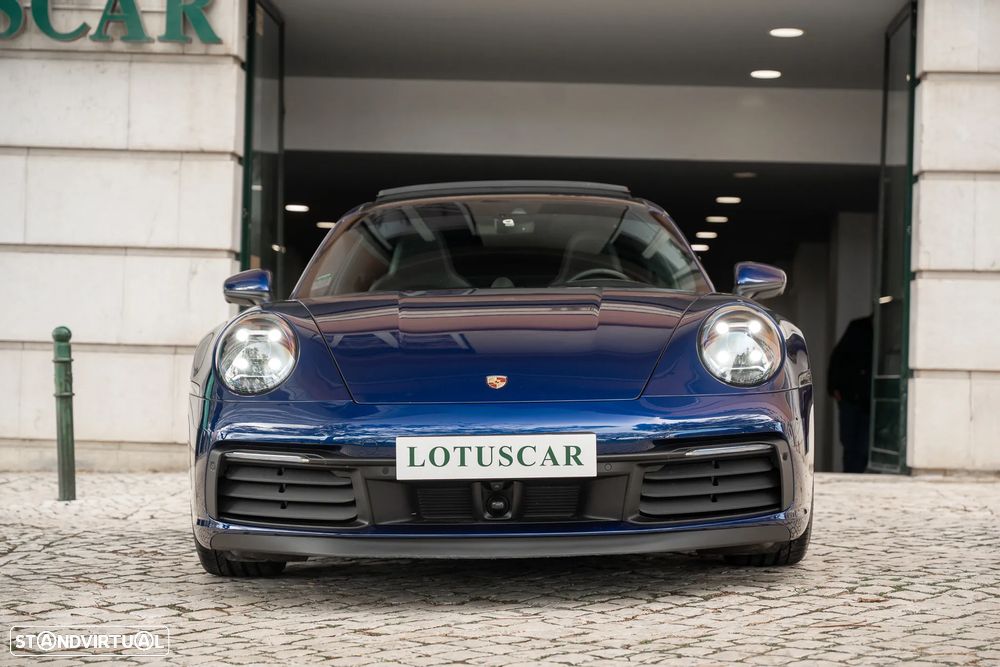 Porsche 911 (992) - 2