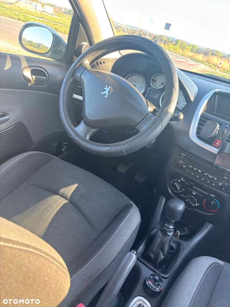 Peugeot 206 plus - 10