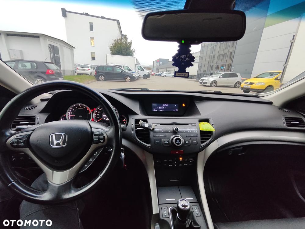 Honda Accord 2.0 Lifestyle - 8