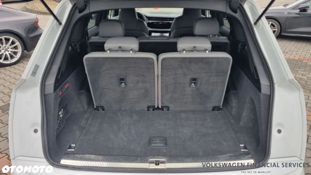 Audi Q7 - 11