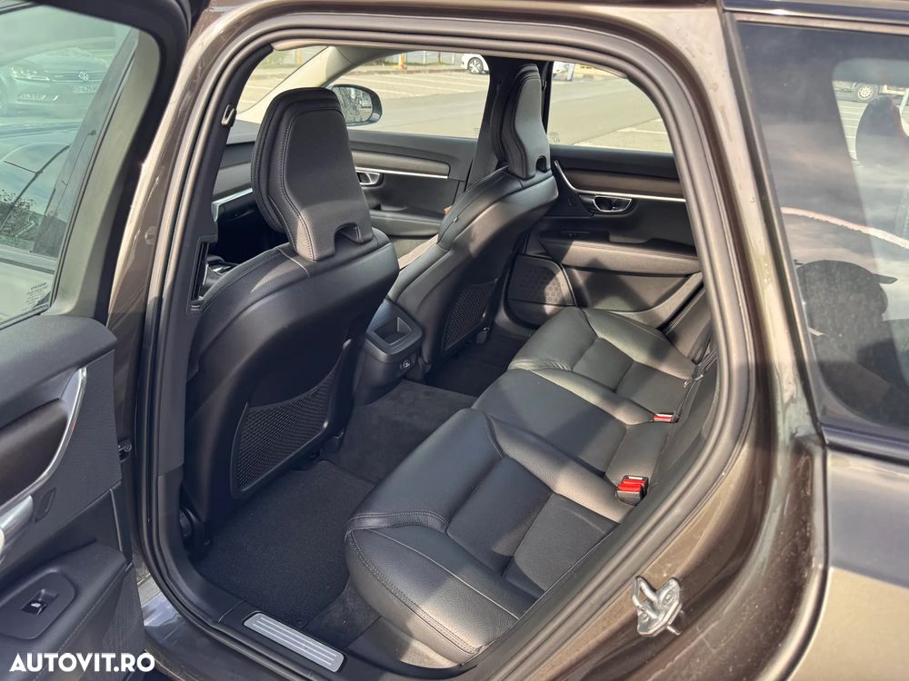 Volvo V90 Cross Country D5 AWD Geartronic - 7