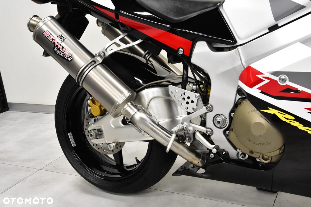 Honda VTR - 34