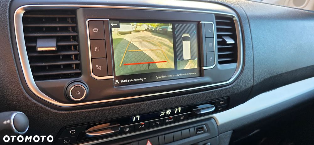 Opel Vivaro 2.0 177KM 5-osób Automat 8-biegów - 21