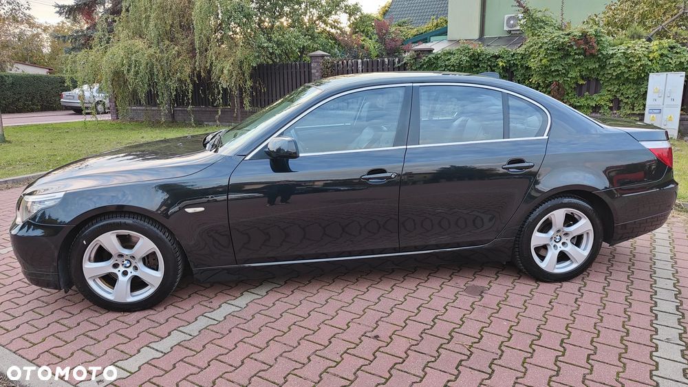 BMW Seria 5 520d - 28